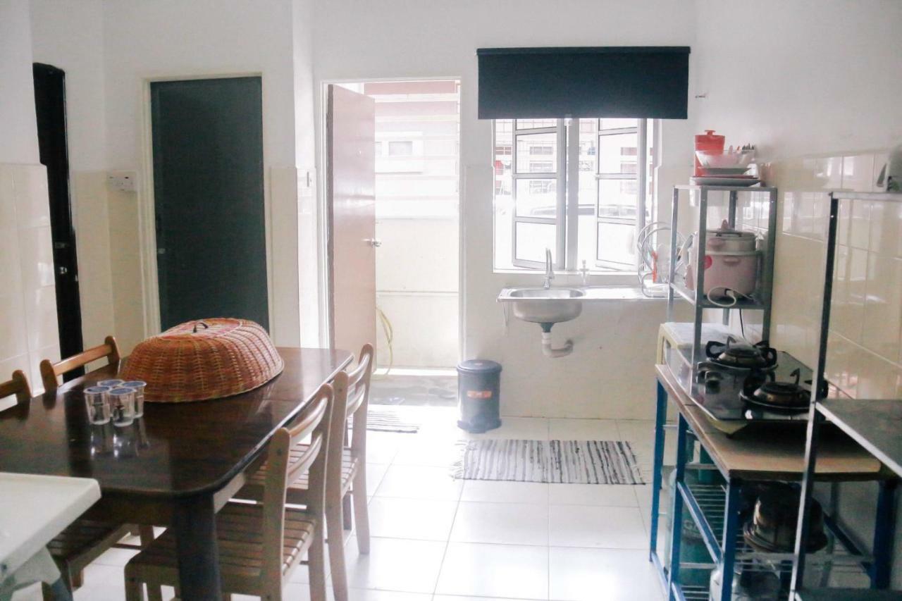 Thedaun Homestay Seri Iskandar, Perak Kültér fotó